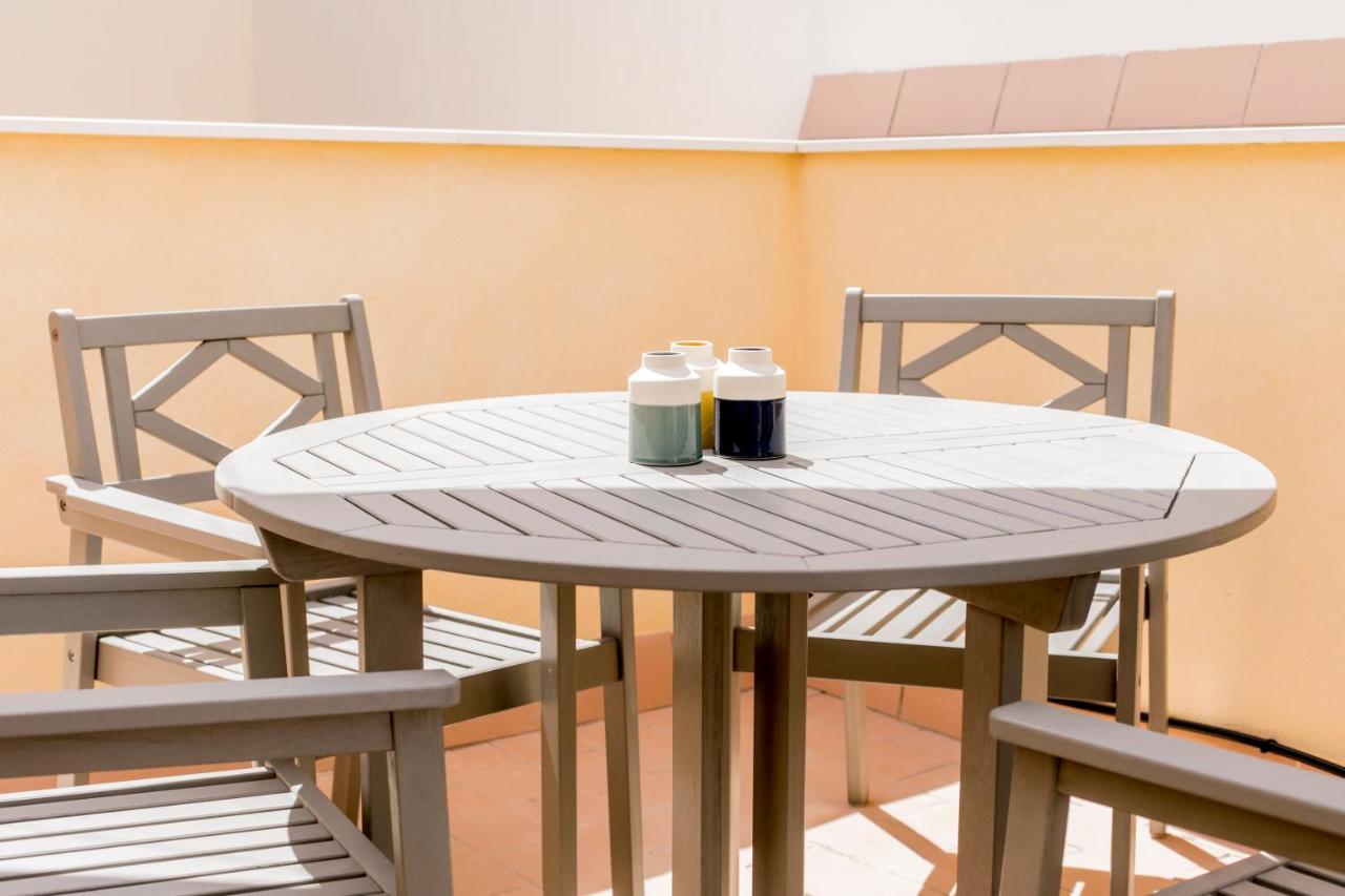 Pasaje Zamora Apartamentos Sevilla Exterior foto